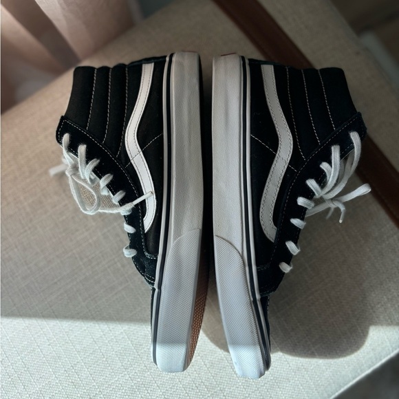 VANS UNISEX men’s:6.5 women’s: 8 SK8 sneaker Black and white “off the wall” - Picture 8 of 10
